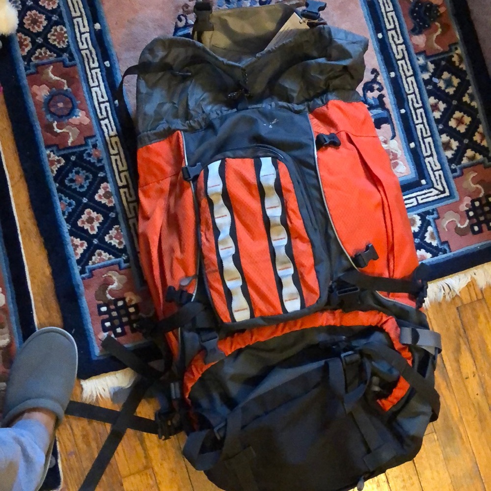 High peak Tibet 75+5 backpack.